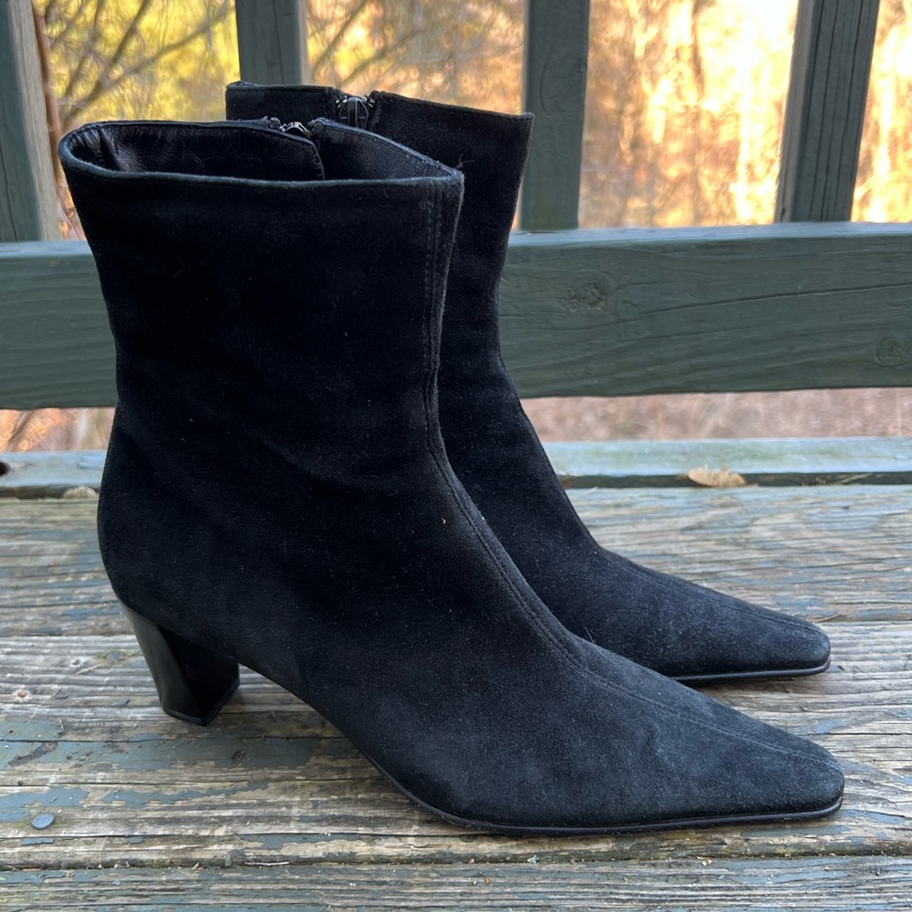 Aquatalia Italian Black Suede Pointed Toe Zip Ankle Boots Shoes Women’s Size 8